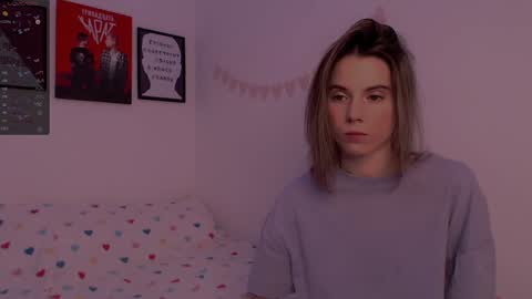 Snapshot of _ni_kiss chatting on 12.12.24 Nika online show from 12.12.24