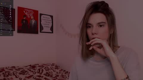 Snapshot of _ni_kiss chatting on 01.22.25 Nika online show from 01.22.25