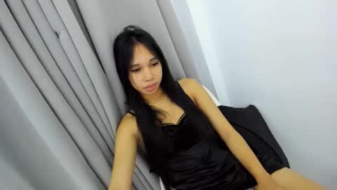 Snapshot of _nicole69_ chatting on 09.17.25 Nicole online show from 09.17.25
