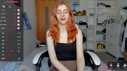 Snapshot of _nicole_dance chatting on 07.24.26 Nicole online show from 07.24.26