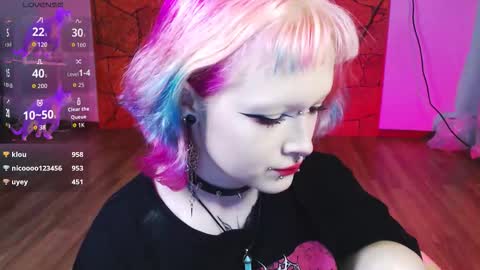 Nicole online show from 12.19.25