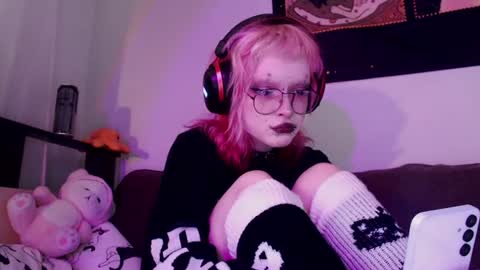 Snapshot of _nicole_meow_ chatting on 07.02.26 Nicole online show from 07.02.26