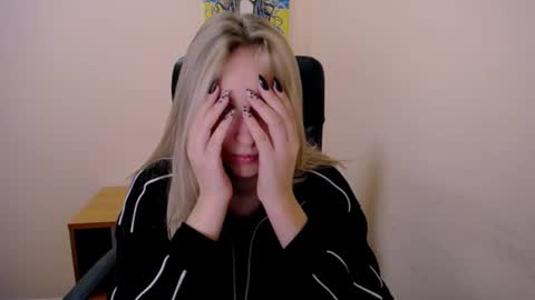 Nica online show from 09.25.25