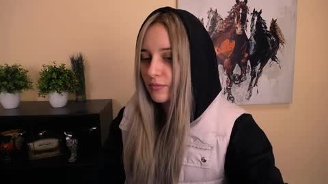 Nica online show from 04.09.26