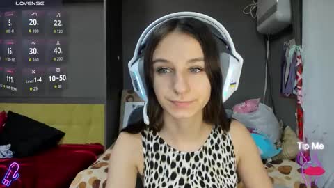 Nika online show from 12.21.25