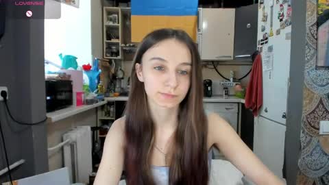 Snapshot of _nika_kik chatting on 04.23.26 Nika online show from 04.23.26
