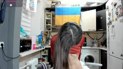 Snapshot of _nika_kik chatting on 04.25.26 Nika online show from 04.25.26