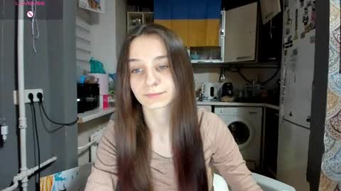 Snapshot of _nika_kik chatting on 04.26.26 Nika online show from 04.26.26