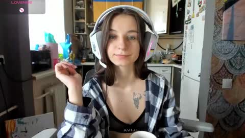 Snapshot of _nika_kik chatting on 04.27.26 Nika online show from 04.27.26