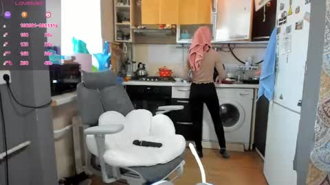 Snapshot of _nika_kik chatting on 04.29.26 Nika online show from 04.29.26