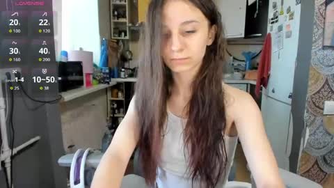 Snapshot of _nika_kik chatting on 05.25.26 Nika online show from 05.25.26