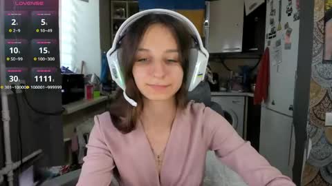 Snapshot of _nika_kik chatting on 05.29.26 Nika online show from 05.29.26