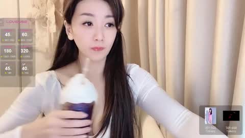 Snapshot of _nina_77 chatting on 01.18.25 _nina_77 online show from 01.18.25