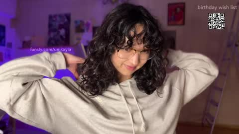 Snapshot of _octopussy_ chatting on 01.30.25 Mikayla online show from 01.30.25