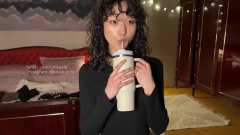 Snapshot of _octopussy_ chatting on 02.17.25 Mikayla online show from 02.17.25