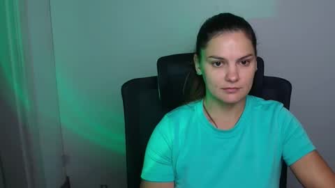 Snapshot of _olivia_moon chatting on 09.09.25 Olivia online show from 09.09.25