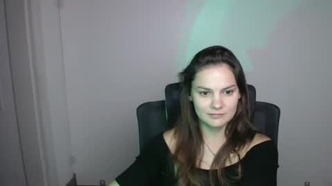 Snapshot of _olivia_moon chatting on 09.10.25 Olivia online show from 09.10.25