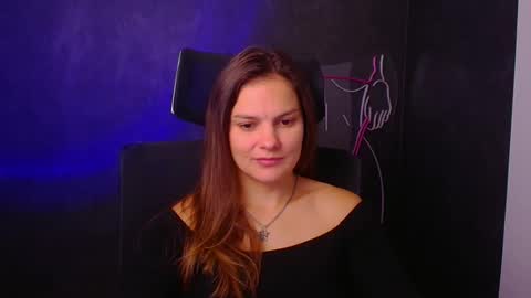 Snapshot of _olivia_moon chatting on 09.16.25 Olivia online show from 09.16.25