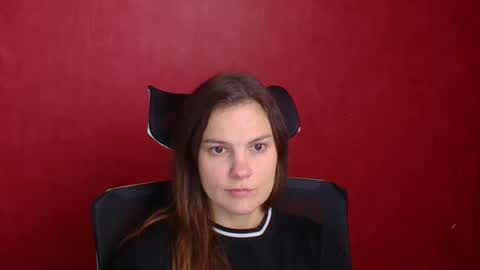 Snapshot of _olivia_moon chatting on 09.17.25 Olivia online show from 09.17.25