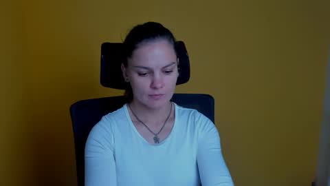 Snapshot of _olivia_moon chatting on 09.25.25 Olivia online show from 09.25.25