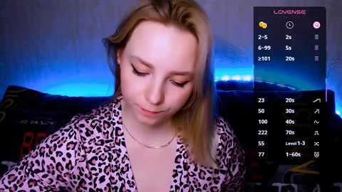 Snapshot of _pando4ka_ chatting on 03.09.26 pando4ka online show from 03.09.26