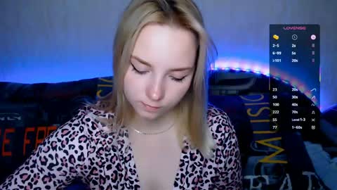 Snapshot of _pando4ka_ chatting on 04.28.26 pando4ka online show from 04.28.26
