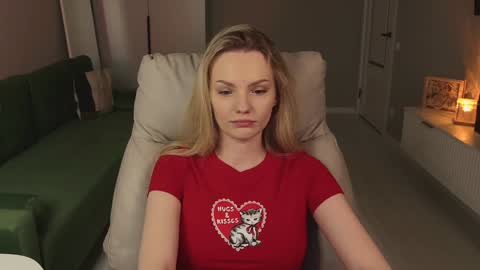 Snapshot of _passion_show_ chatting on 02.13.26 Tina online show from 02.13.26