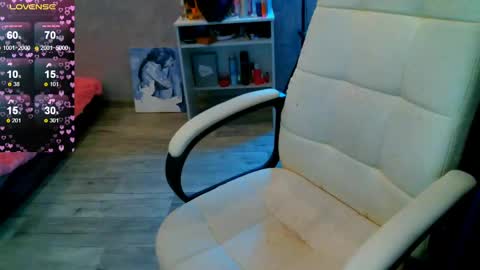 Ilona online show from 02.21.25