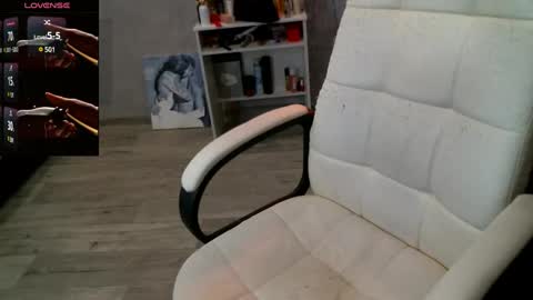 Ilona online show from 02.25.25