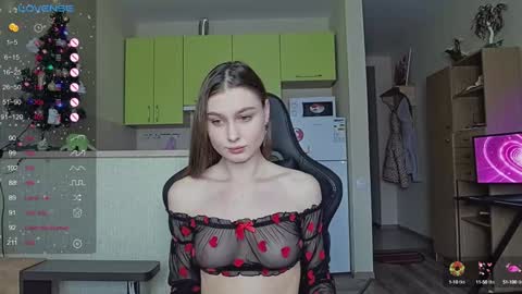Snapshot of _pinkypie__ chatting on 12.26.24 Lili online show from 12.26.24