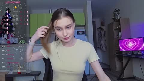 Snapshot of _pinkypie__ chatting on 01.15.25 Lili online show from 01.15.25