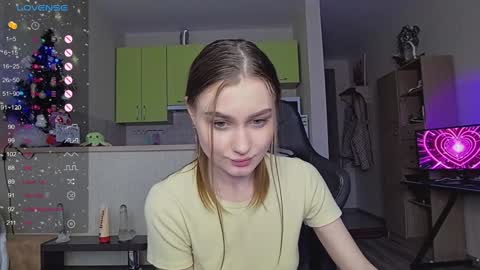 Snapshot of _pinkypie__ chatting on 01.15.25 Lili online show from 01.15.25