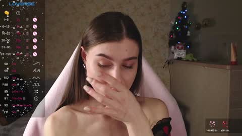 Snapshot of _pinkypie__ chatting on 01.24.25 Lili online show from 01.24.25