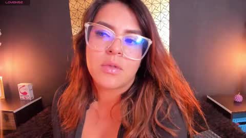 Laura online show from 09.10.25