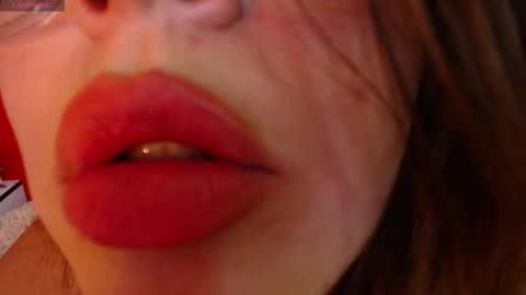 Laura online show from 12.15.25