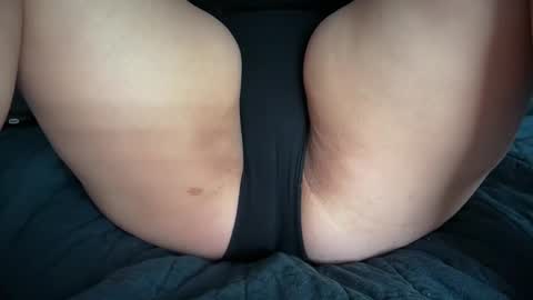 Pound Cake online show from 04.29.26