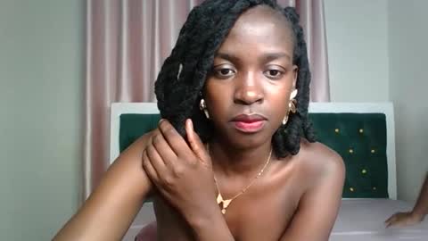 Snapshot of _pretty_savage chatting on 04.11.26 savage online show from 04.11.26