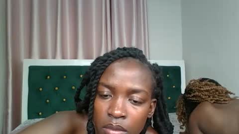 Snapshot of _pretty_savage chatting on 04.17.26 savage online show from 04.17.26