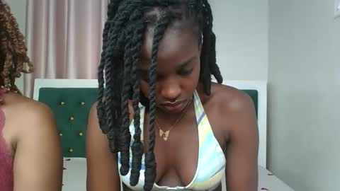 Snapshot of _pretty_savage chatting on 04.29.26 savage online show from 04.29.26