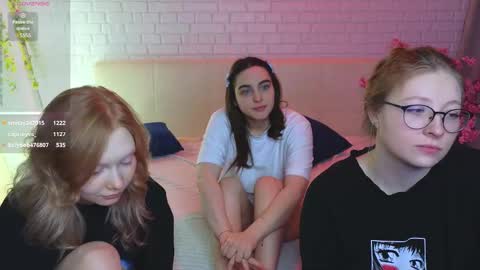 Snapshot of _ramune_ chatting on 02.17.25 Merlizz Eva Jane Mila Nicole left to right online show from 02.17.25