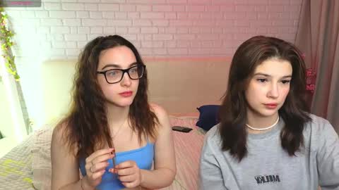 Snapshot of _ramune_ chatting on 03.03.25 Merlizz Eva Jane Mila Nicole left to right online show from 03.03.25