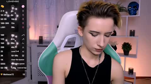 Snapshot of _rein_ramm chatting on 05.13.26 Rein online show from 05.13.26