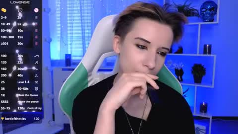 Snapshot of _rein_ramm chatting on 05.27.26 Rein online show from 05.27.26