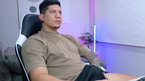 Snapshot of _robertobaggio chatting on 02.25.26 Roberto online show from 02.25.26