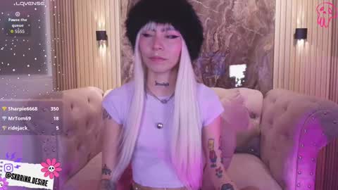 Snapshot of _sabrinaa_1 chatting on 11.04.25 Sabrina online show from 11.04.25