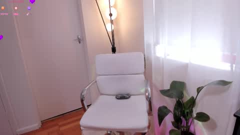 Snapshot of _sandy_s_ chatting on 11.21.25 Sandyy online show from 11.21.25