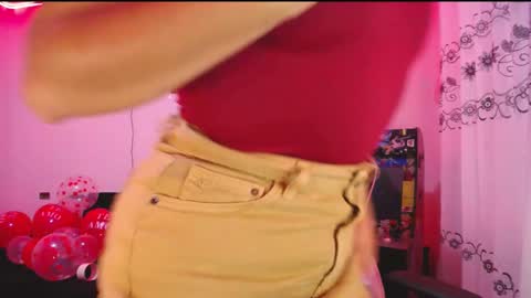 Snapshot of _santalove_ chatting on 02.14.25 SantaLove online show from 02.14.25