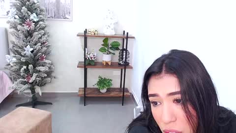 Snapshot of _sassy_girl chatting on 12.11.24 Sassy Girl online show from 12.11.24