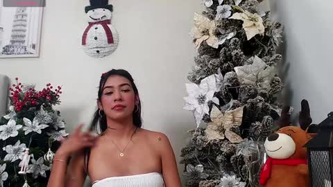 Snapshot of _sassy_girl chatting on 12.31.24 Sassy Girl online show from 12.31.24