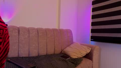 Scarlett online show from 04.17.26